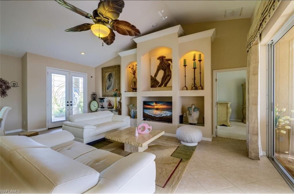 422 SW 33rd Ave, Cape Coral, FL 33991 Photo