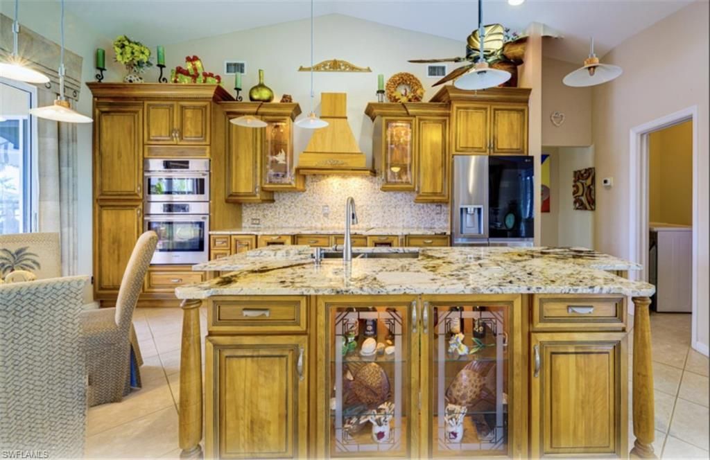422 SW 33rd Ave, Cape Coral, FL 33991 Photo