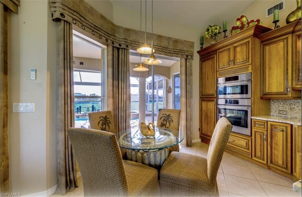 422 SW 33rd Ave, Cape Coral, FL 33991 Photo