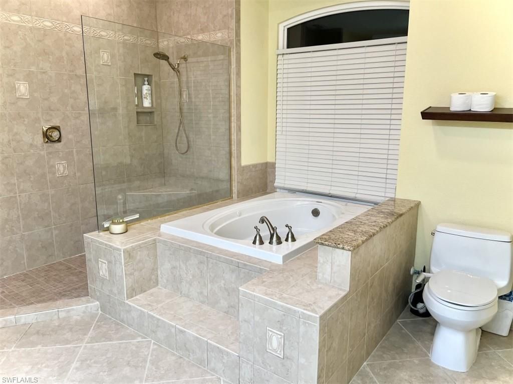 422 SW 33rd Ave, Cape Coral, FL 33991 Photo