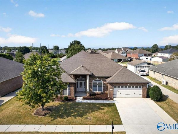 2512 Oxmoor Blvd, Huntsville, AL 35803