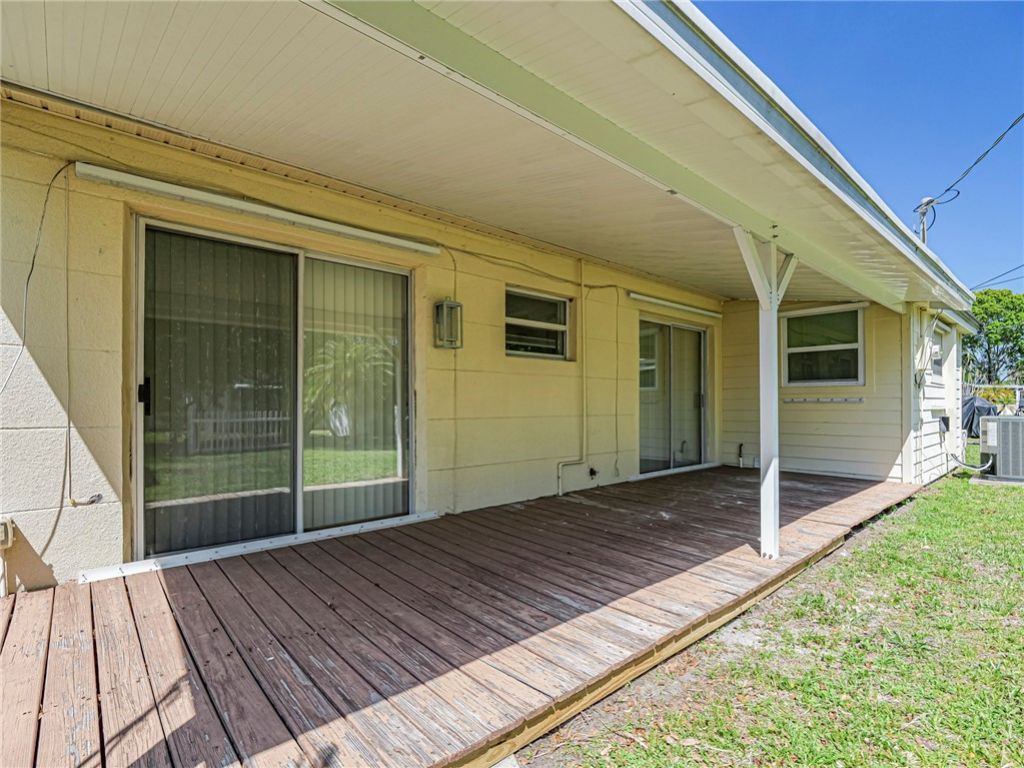 1620 5th Avenue, Vero Beach, FL 32960 Photo