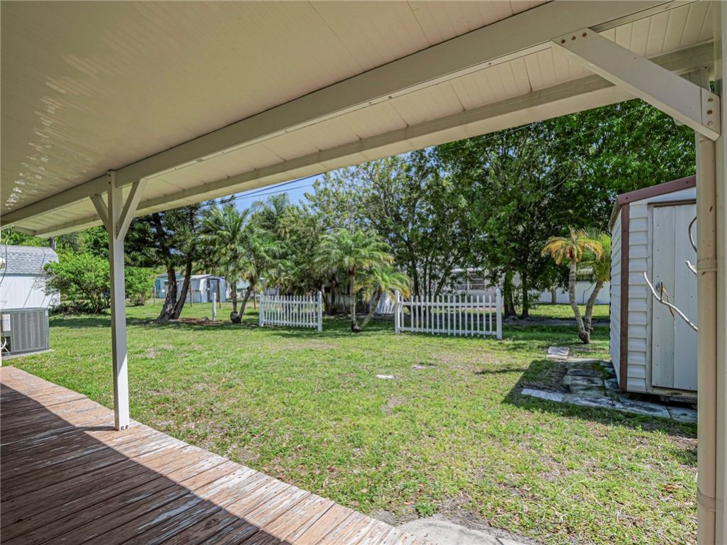 1620 5th Avenue, Vero Beach, FL 32960 Photo