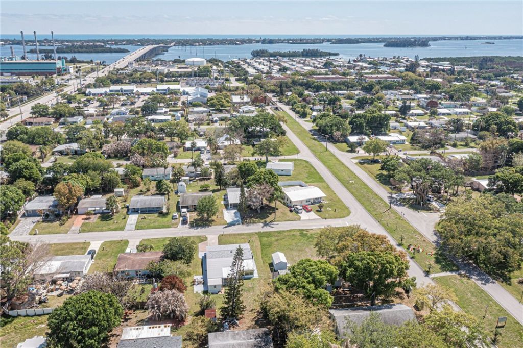 1620 5th Avenue, Vero Beach, FL 32960 Photo