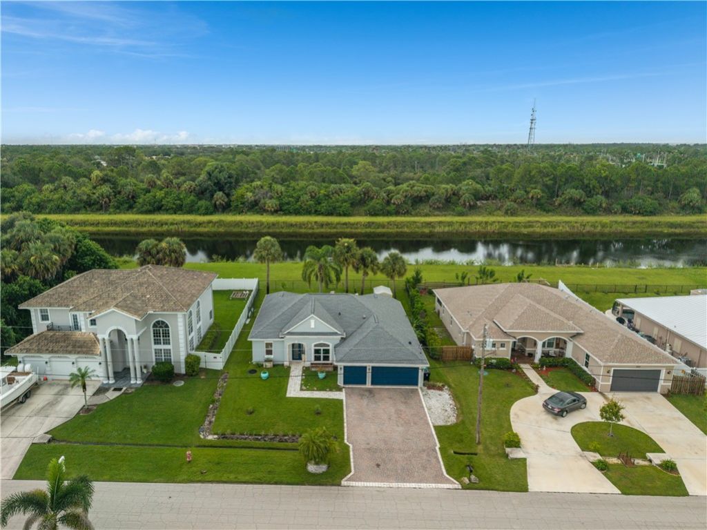 2489 SW Galiano Road, Port Saint Lucie, FL 34987 Photo