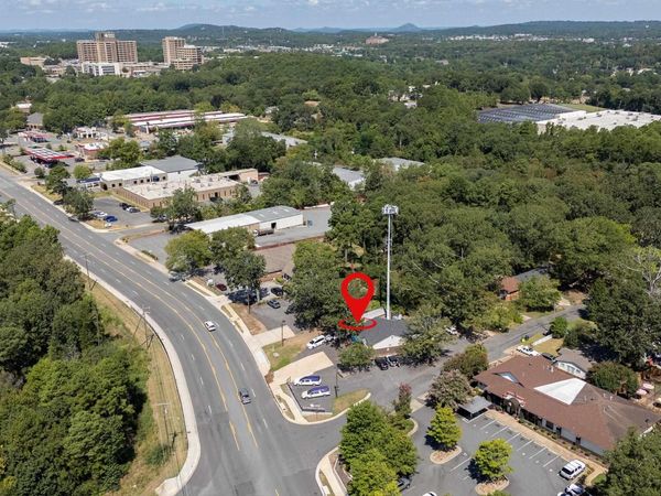 8424 Kanis Road , Little Rock, AR 72204