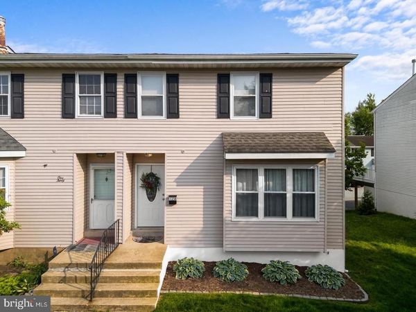 128 E GREEN VALLEY CIRCLE , NEWARK, DE 19711
