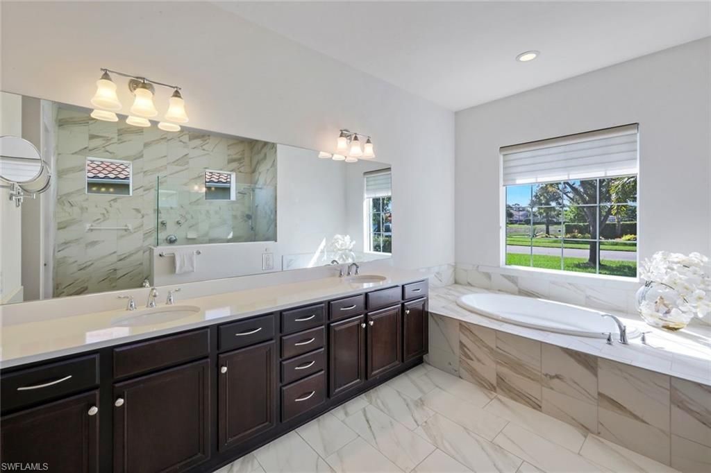 9238 Ores Cir , Naples, FL 34120 Photo