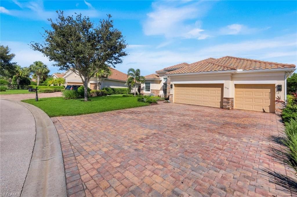9238 Ores Cir , Naples, FL 34120 Photo