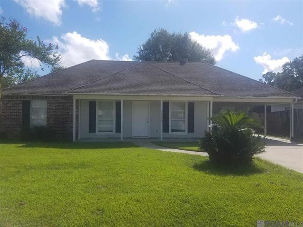 16242 E Ridgewood Dr, Prairieville, LA 70769