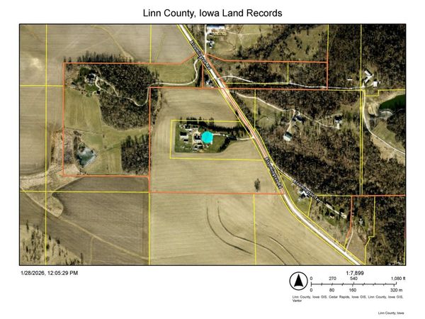 Bloomington Road, Marion, IA 52302