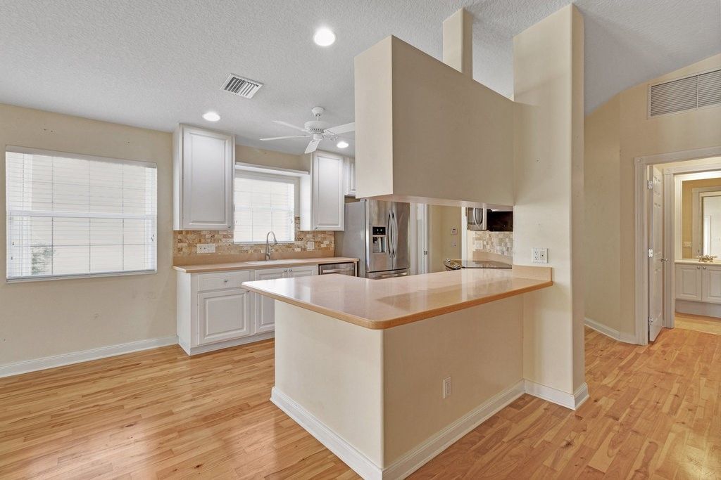 4959 Corsica Square, Vero Beach, FL 32967 Photo