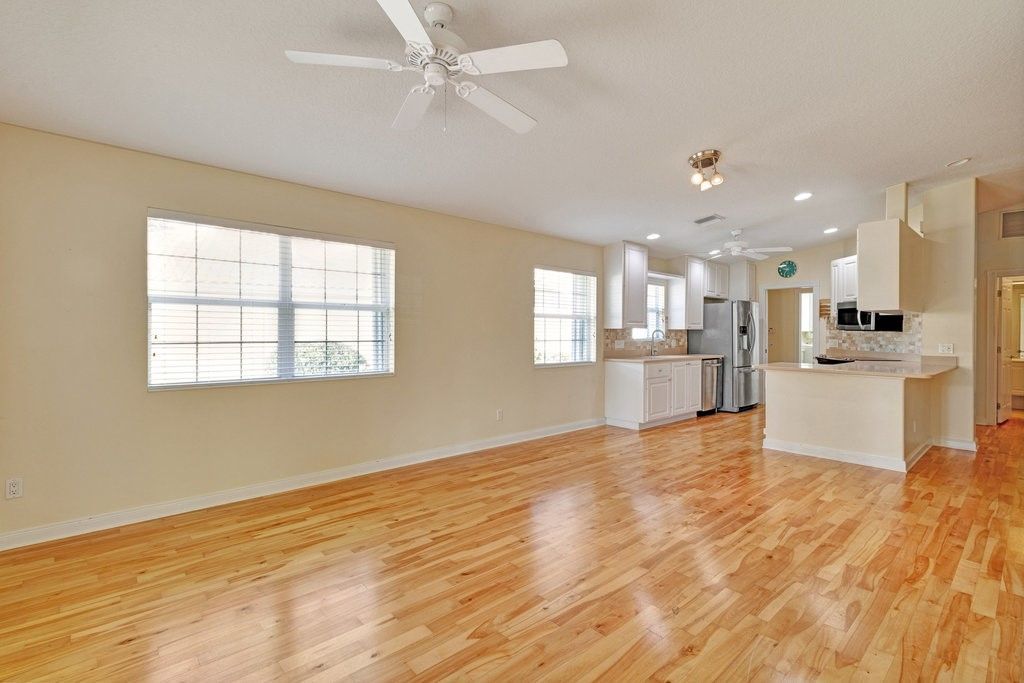 4959 Corsica Square, Vero Beach, FL 32967 Photo