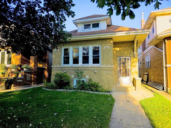 5325 N Linder Avenue , Chicago, IL 60630