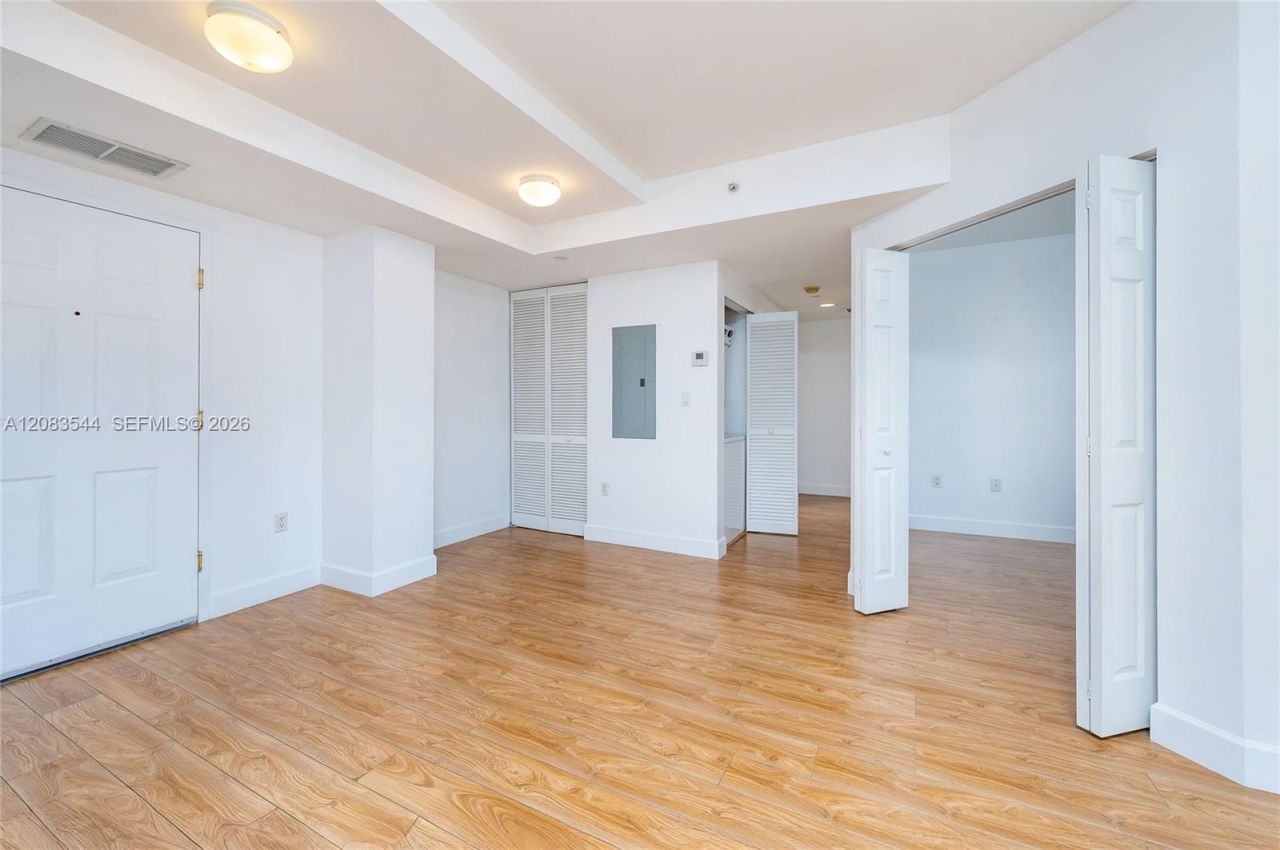 4100 Salzedo St, Unit 919, Coral Gables, FL 33146 Photo