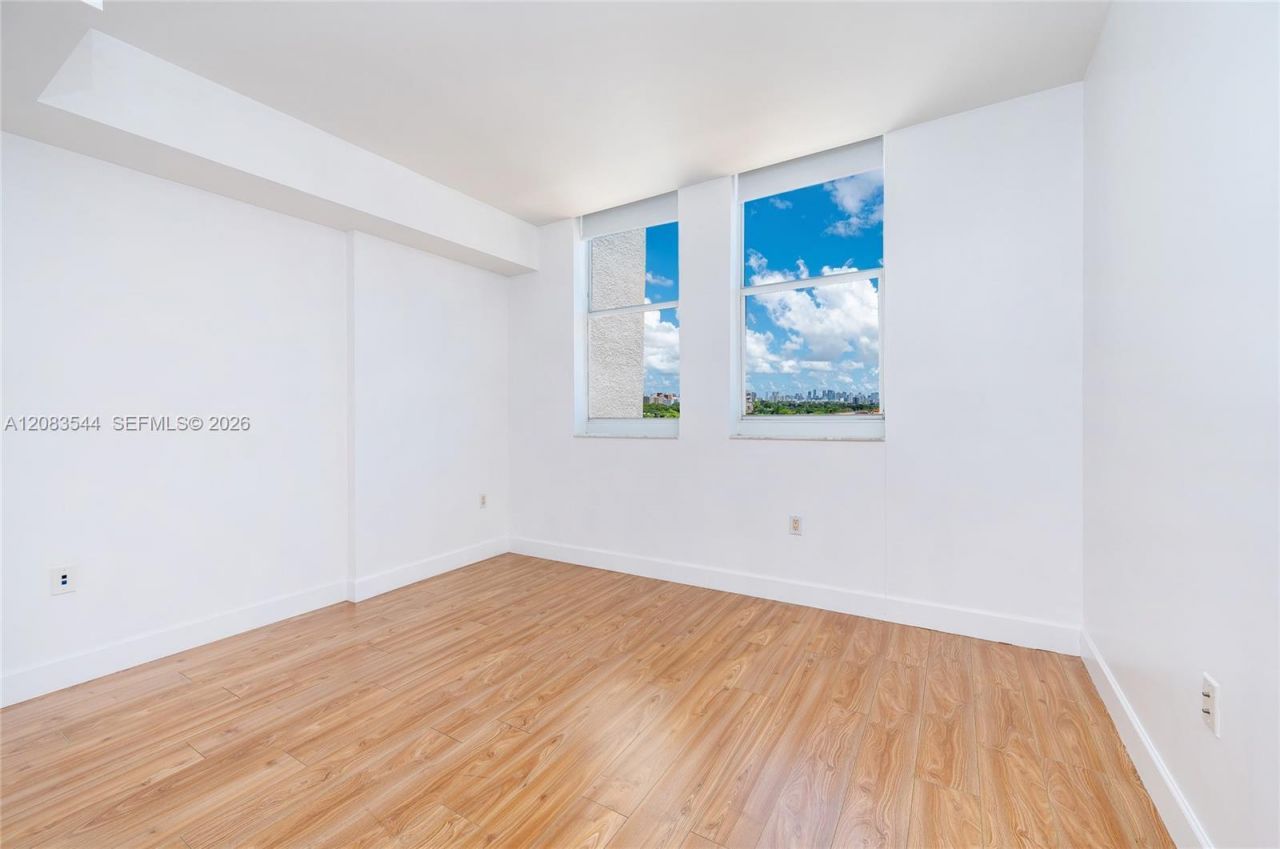 4100 Salzedo St, Unit 919, Coral Gables, FL 33146 Photo