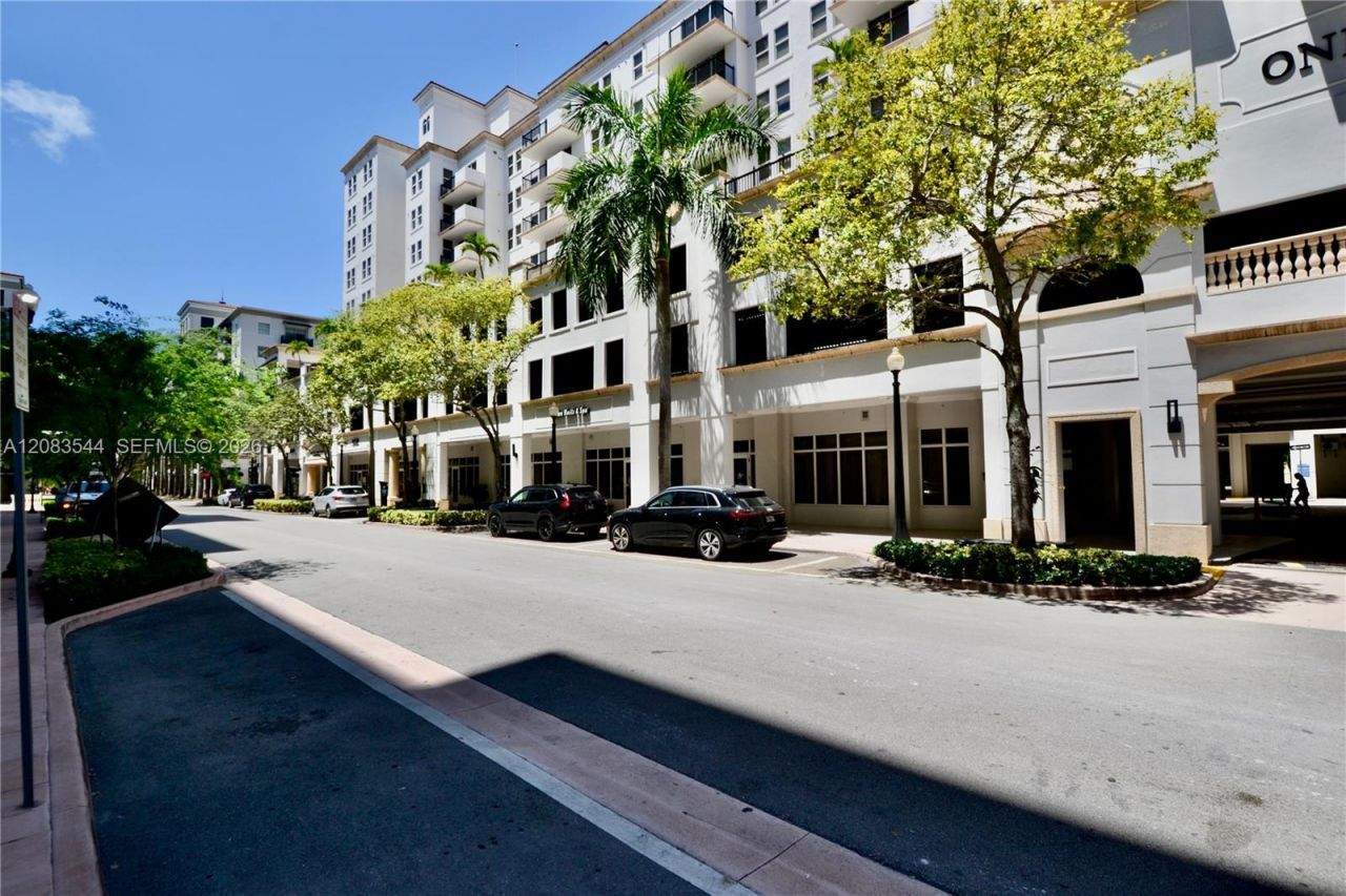 4100 Salzedo St, Unit 919, Coral Gables, FL 33146 Photo