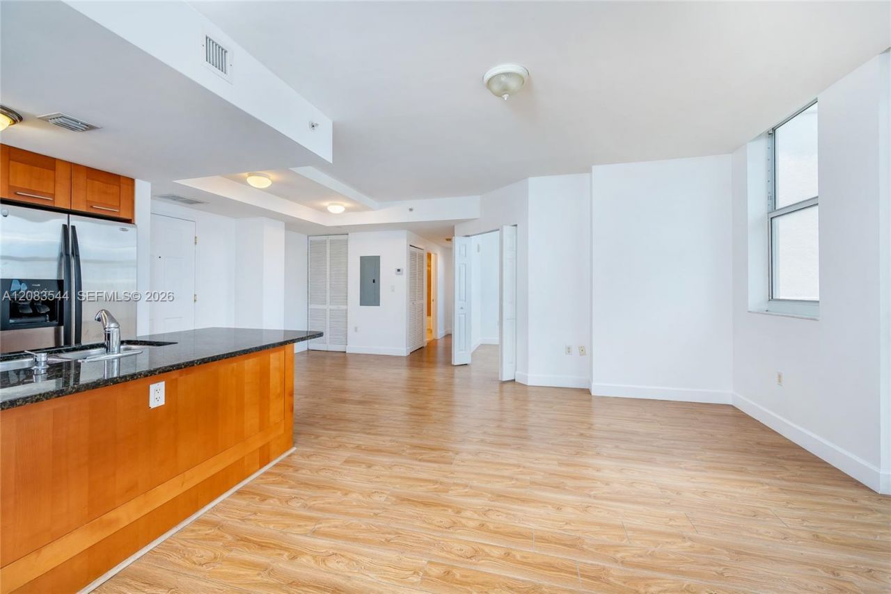 4100 Salzedo St, Unit 919, Coral Gables, FL 33146 Photo