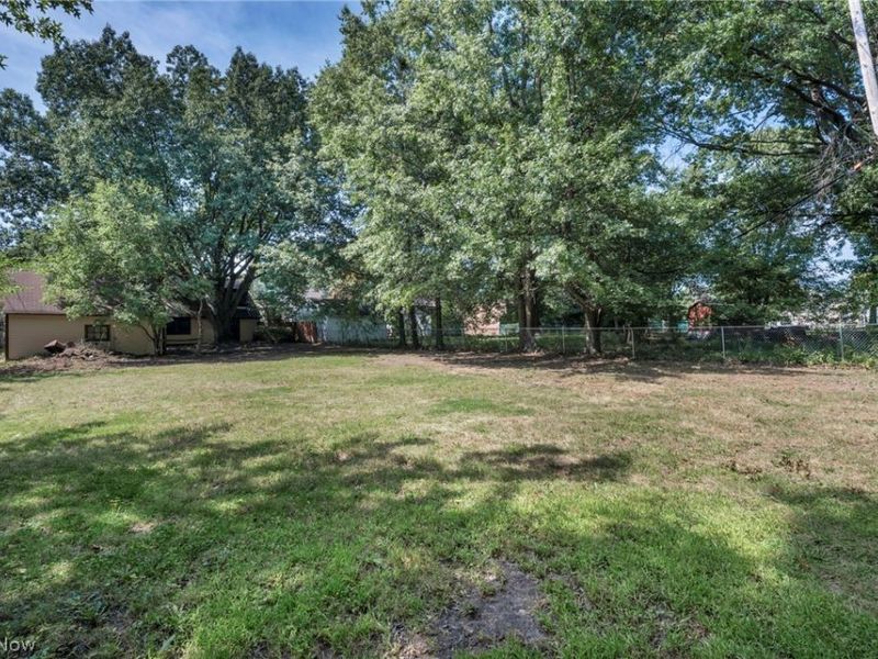 25595 Chatworth Drive, Euclid, OH 44117 Photo 32