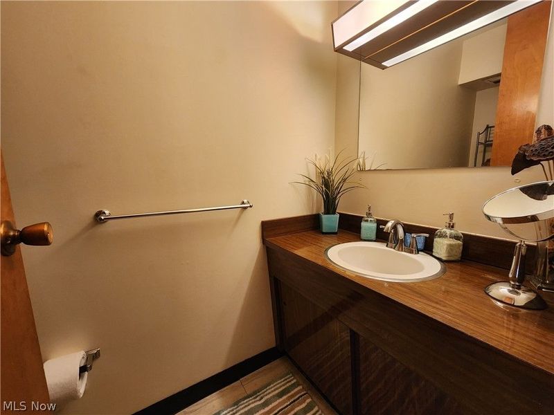 25801 Lake Shore Boulevard, Unit 100, Euclid, OH 44132 Photo 7