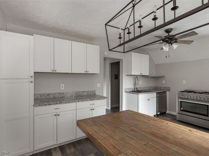 3635 46th Street, Unit Up, Cleveland, OH 44102 Photo 5
