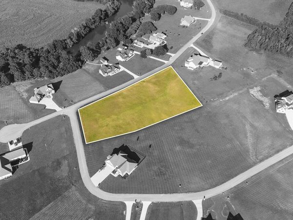 100101 Espalier Drive , Decatur, TN 37322