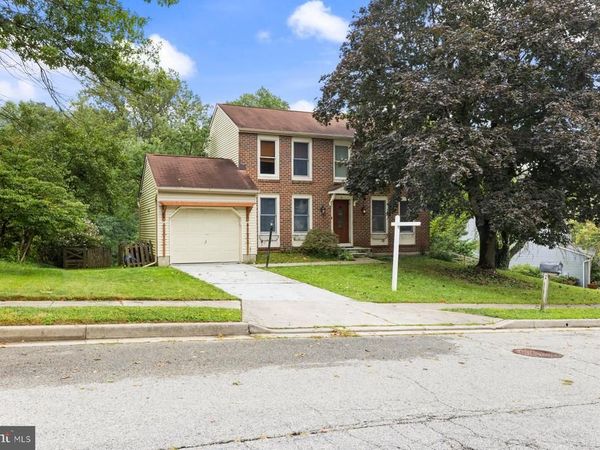 2 TOPWOOD COURT , PARKVILLE, MD 21234