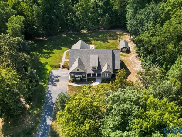 11630 Barrows Ridge Lane, Chesterfield, VA 23838