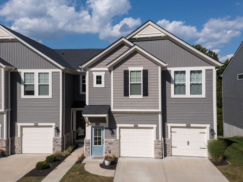 700 Streamside Drive, Unit Upper, Alexandria, KY 41001 Photo 1