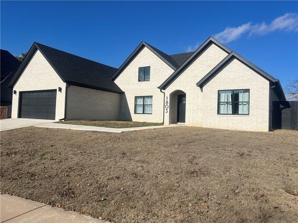 1803 Lazy L Street , Rogers, AR 72758