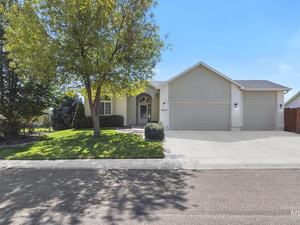 2007 W Blossom Ave, Nampa, ID 83651