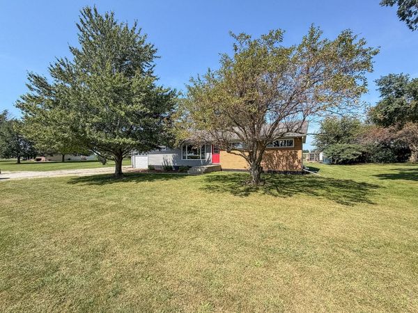 2066 County Road 3000 , Rantoul, IL 61866