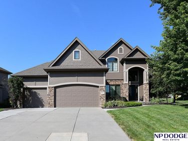 2002 S 192 Avenue, Omaha, NE 68130