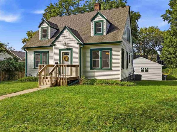 1908 G St., Iowa City, IA 52240
