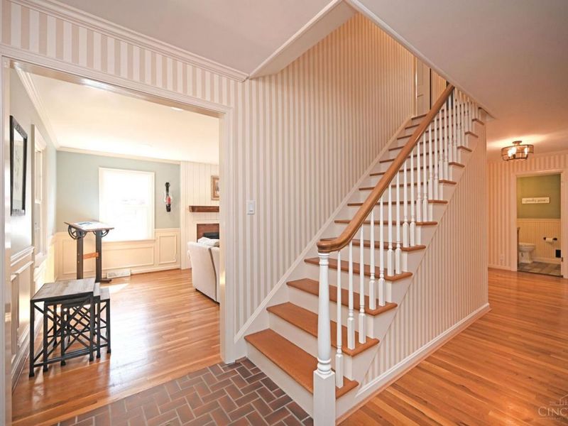 1345 Oak Knoll Drive, Cincinnati, OH 45224 Photo 14