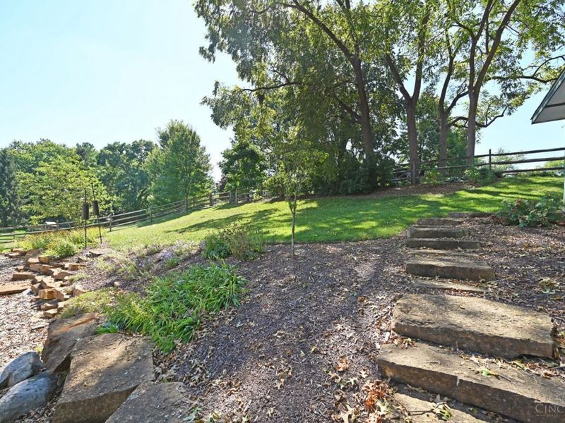 1345 Oak Knoll Drive, Cincinnati, OH 45224 Photo 79