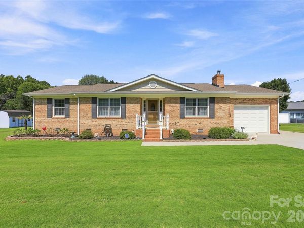 6591 Weldon Circle NW, Concord, NC 28027
