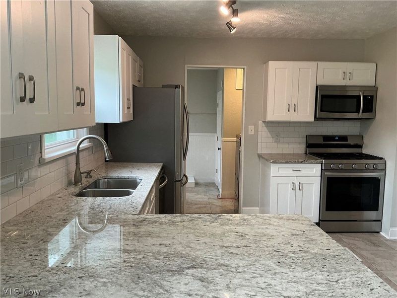 3653 Brainard Road, Woodmere, OH 44122 Photo 18