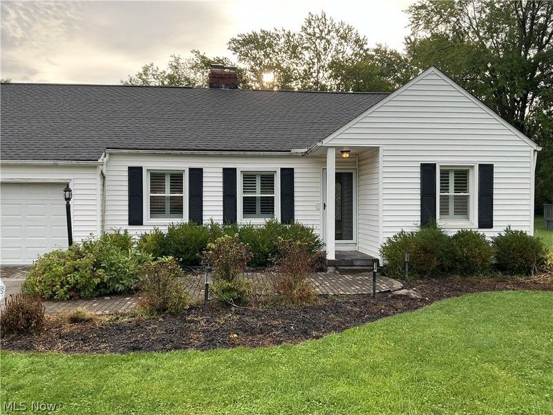 3653 Brainard Road, Woodmere, OH 44122 Photo 2