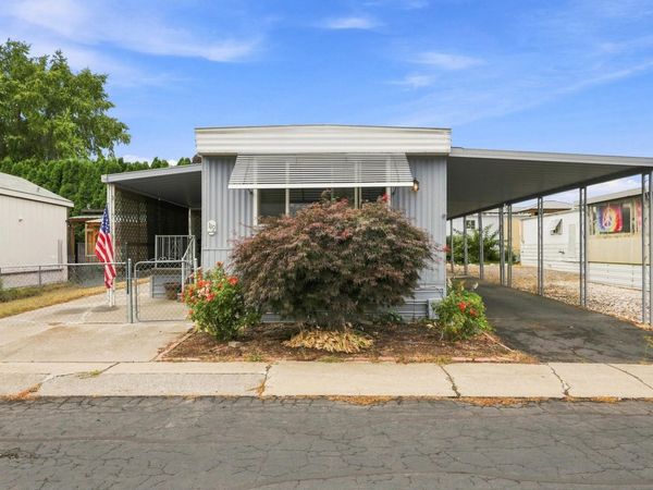1211 E Lyons Ave, Spokane, WA 99208