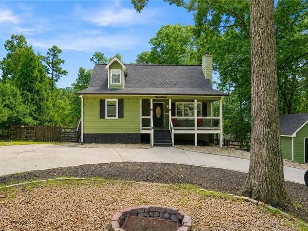 121 Maple Court, Waleska, GA 30183