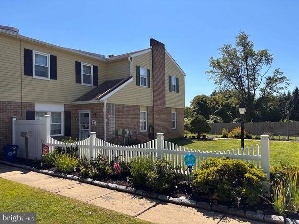 22 HOLLYBROOKE DRIVE , LANGHORNE, PA 19047