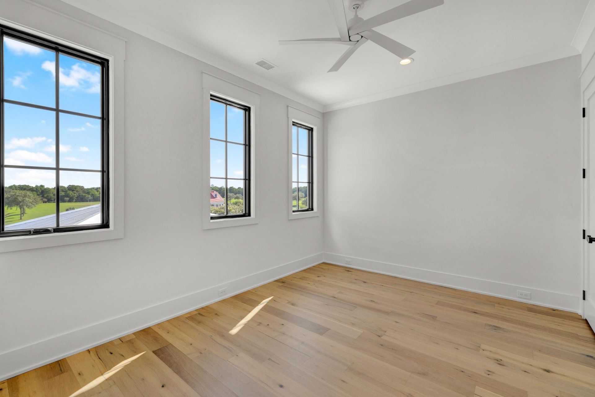 1509 Cravens St. Photo 29