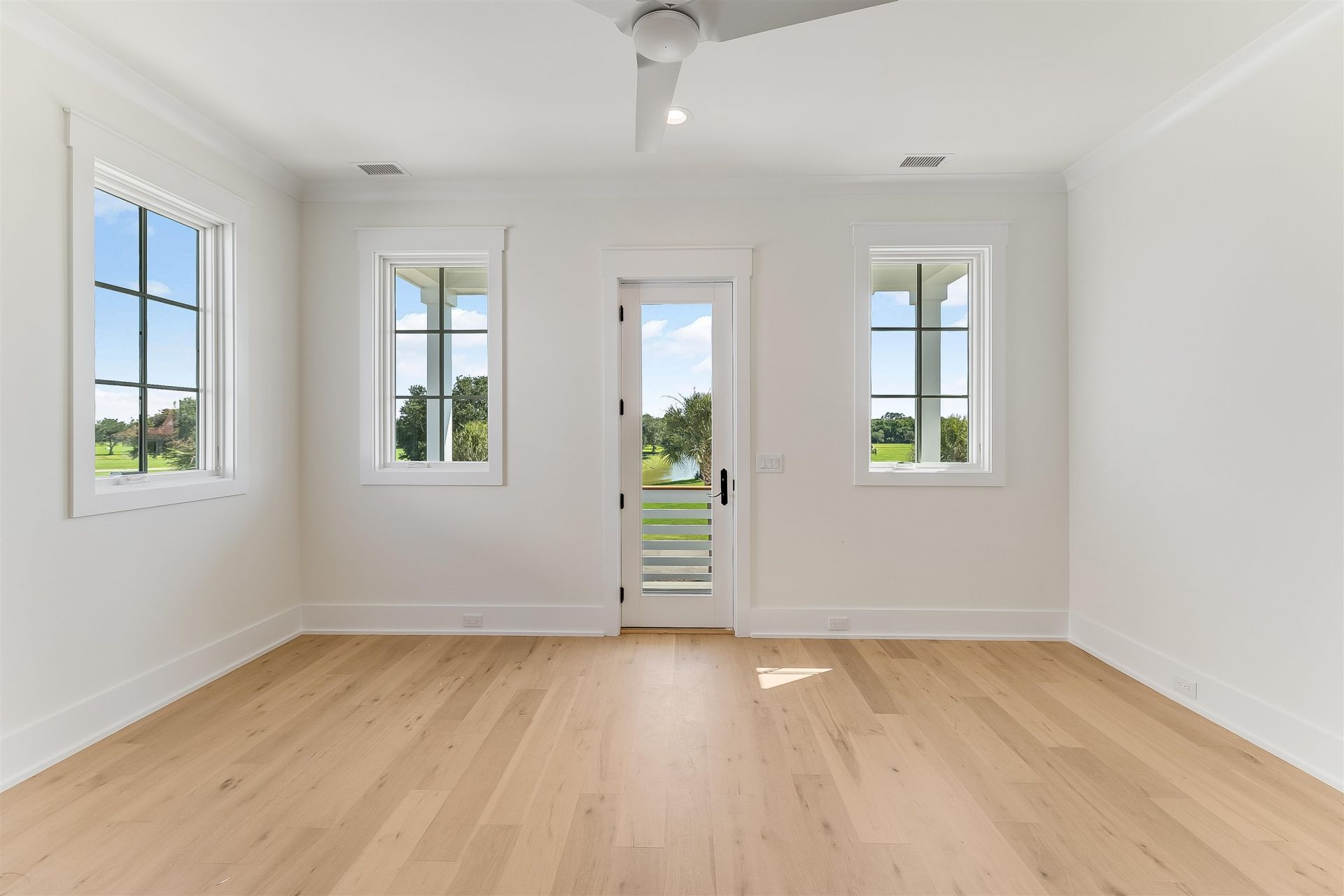 1513 Cravens St. Photo 31