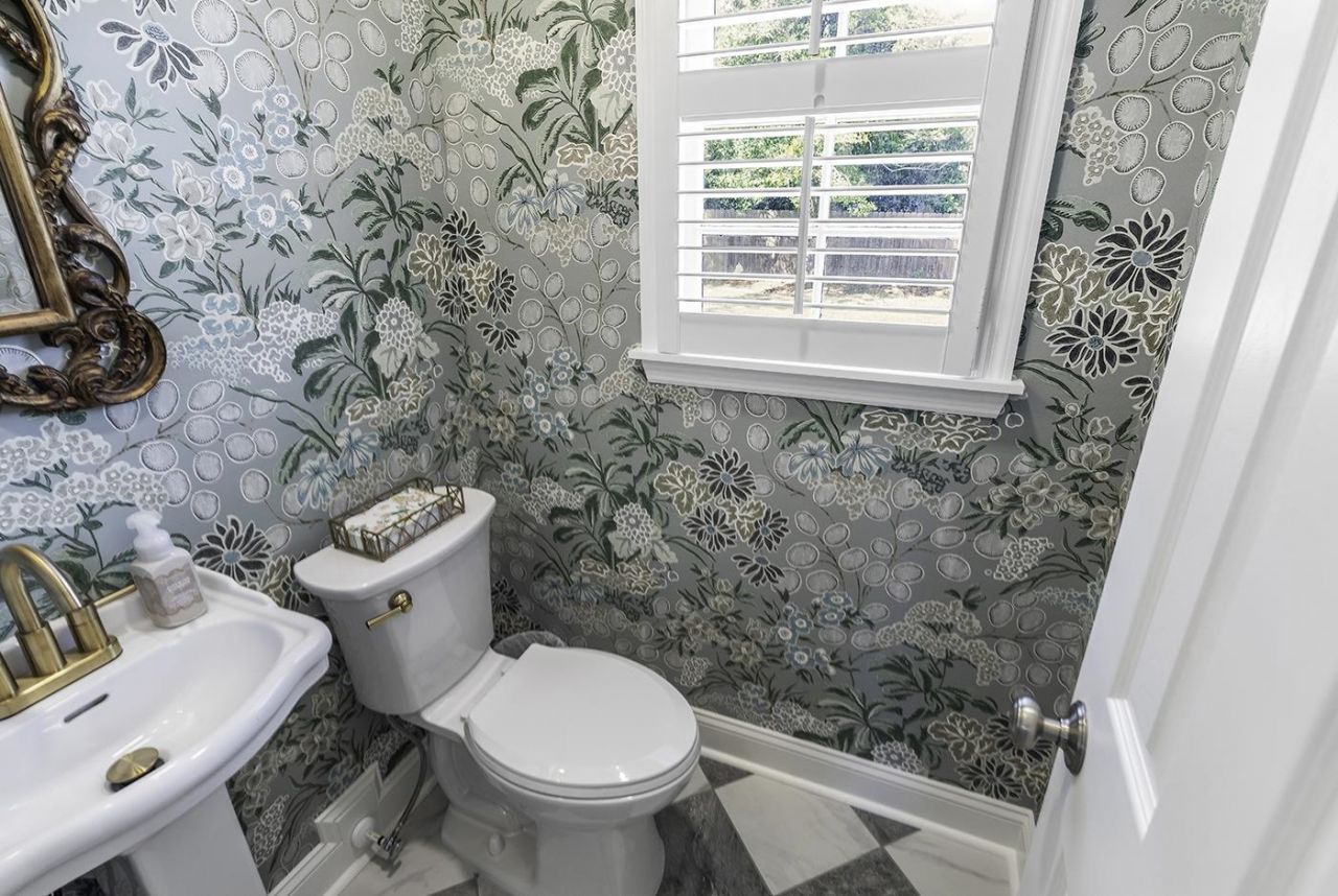 5803 Longleaf Dr. Photo 32