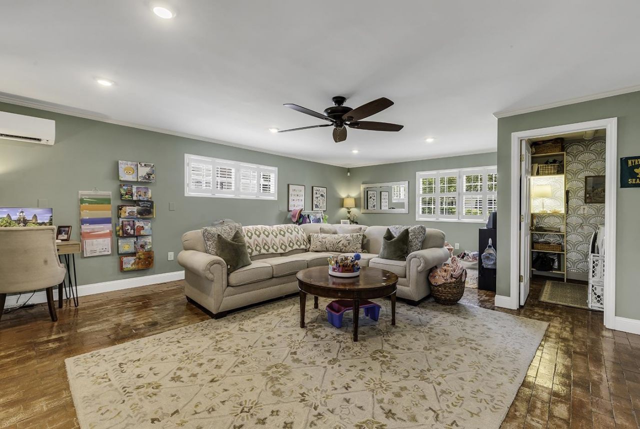 5803 Longleaf Dr. Photo 41