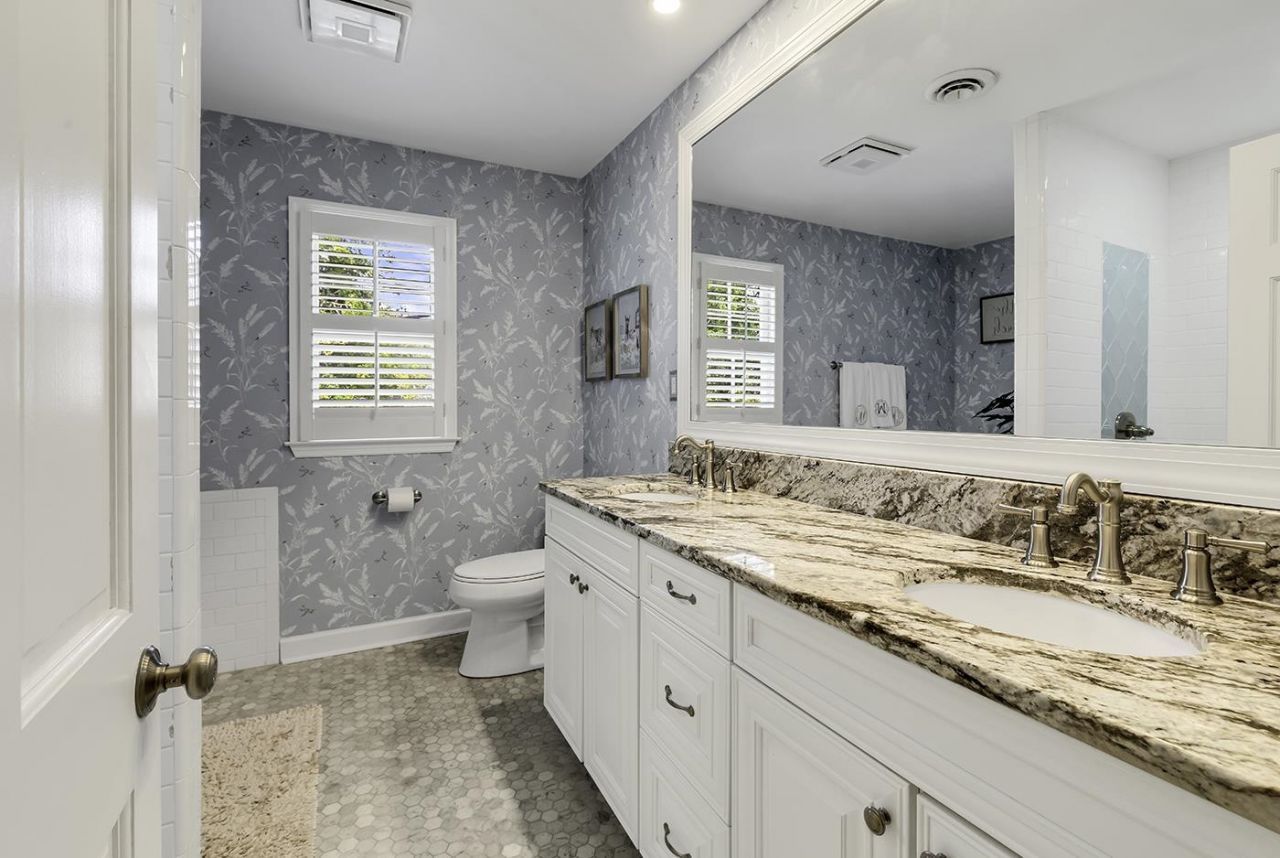 5803 Longleaf Dr. Photo 46