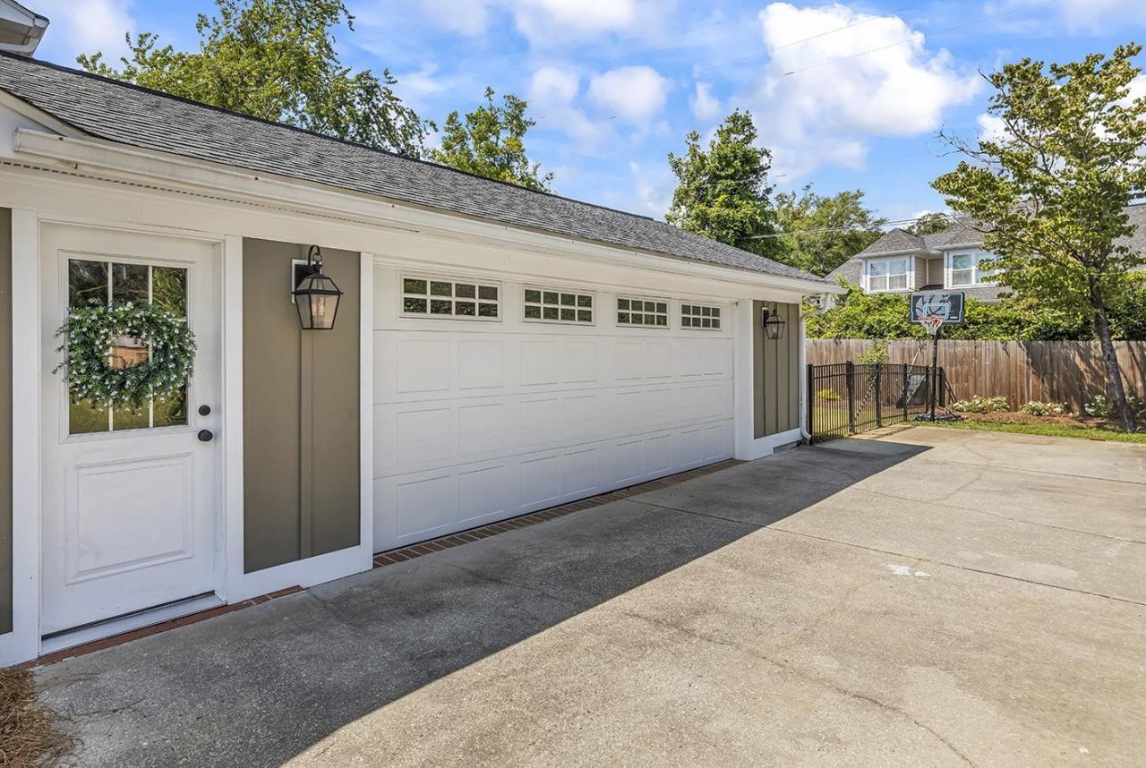 5803 Longleaf Dr. Photo 71
