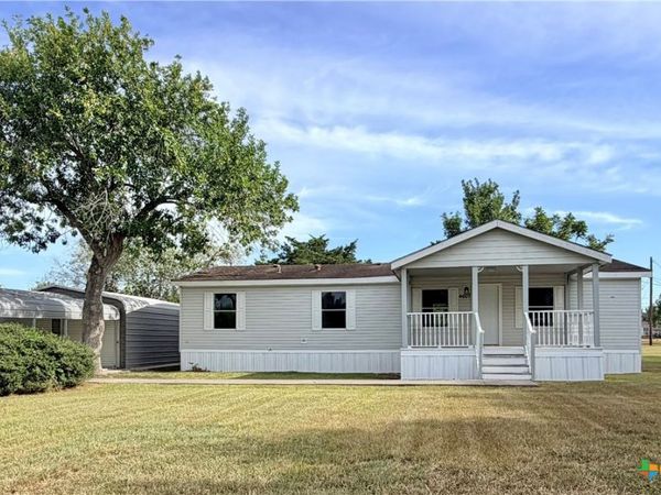 4607 Hyak Street , Victoria, TX 77901