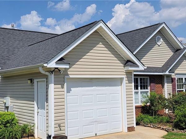 4765 Summerlyn Place Drive, Kernersville, NC 27284